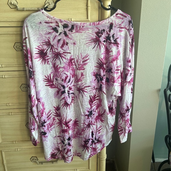 Tommy Bahama Top / T-Shirt Large - Picture 2 of 4